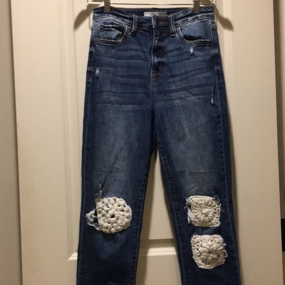 Willow+Root Denim - NWOT! Willow+Root crocheted The MOM fit ultra HIGH RISE High waist jeans size 26